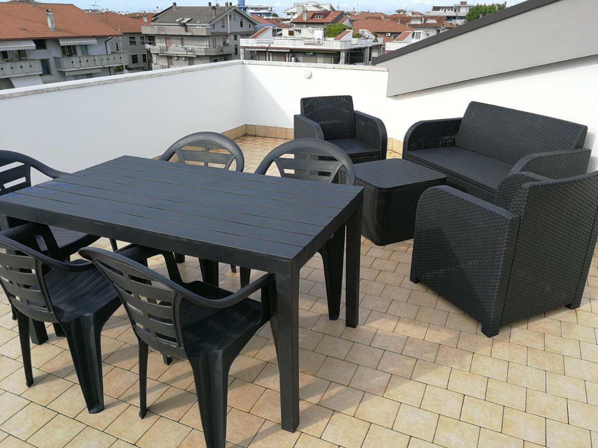 Appartement La Terrazza Sul Mare à Silvi Marina Extérieur photo